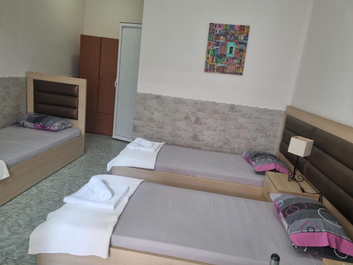 Anna Christina Apartments 메타모르포시 외부 사진