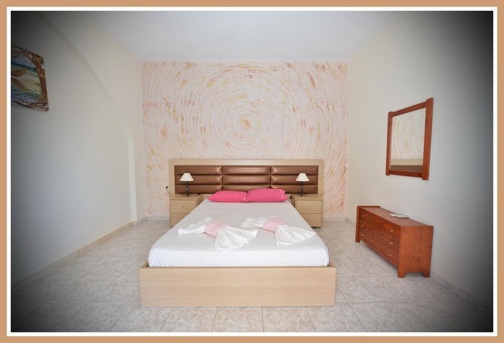 Anna Christina Apartments 메타모르포시 외부 사진